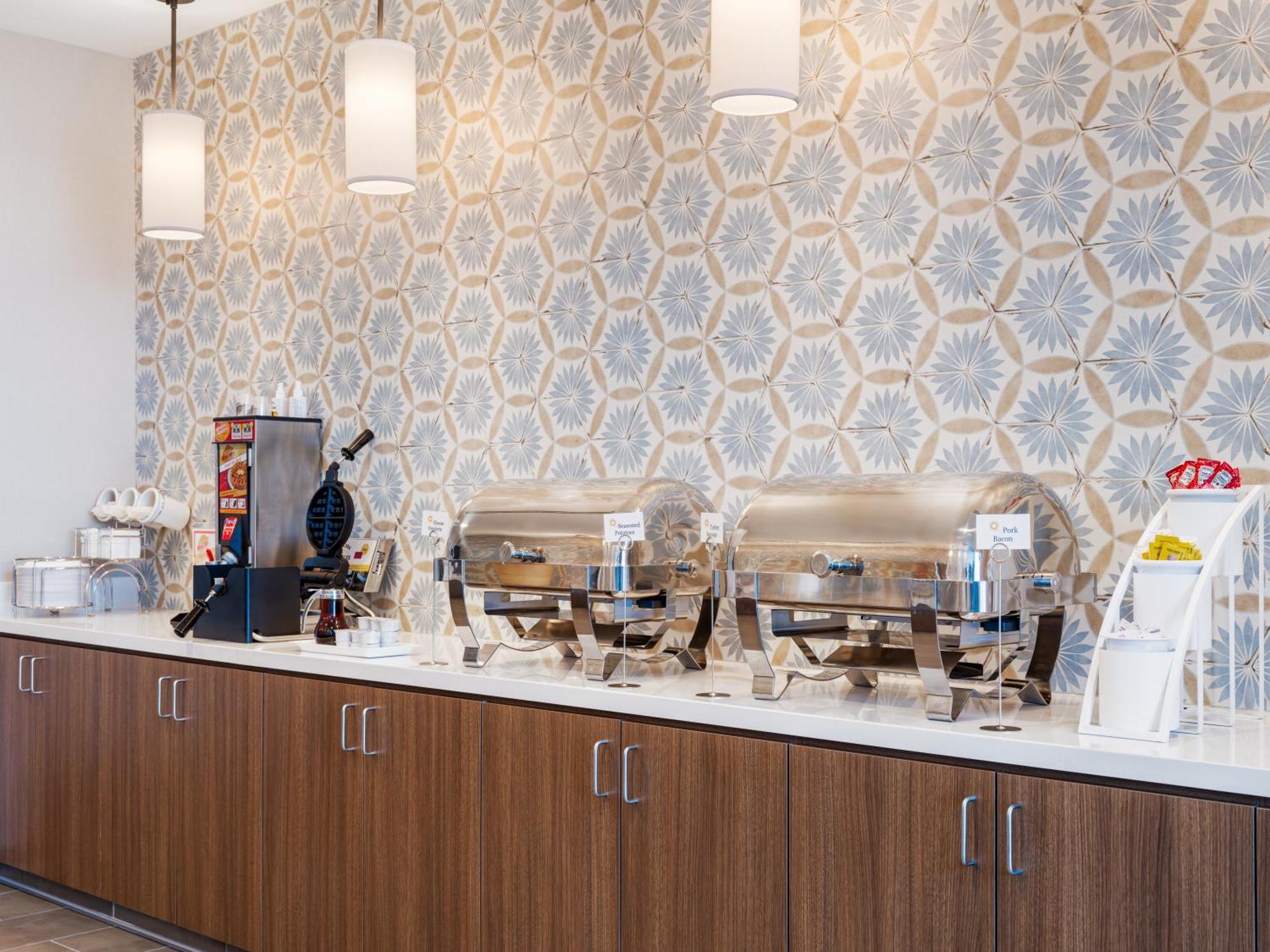 La Quinta Inn And Suites By Wyndham 林肯 外观 照片