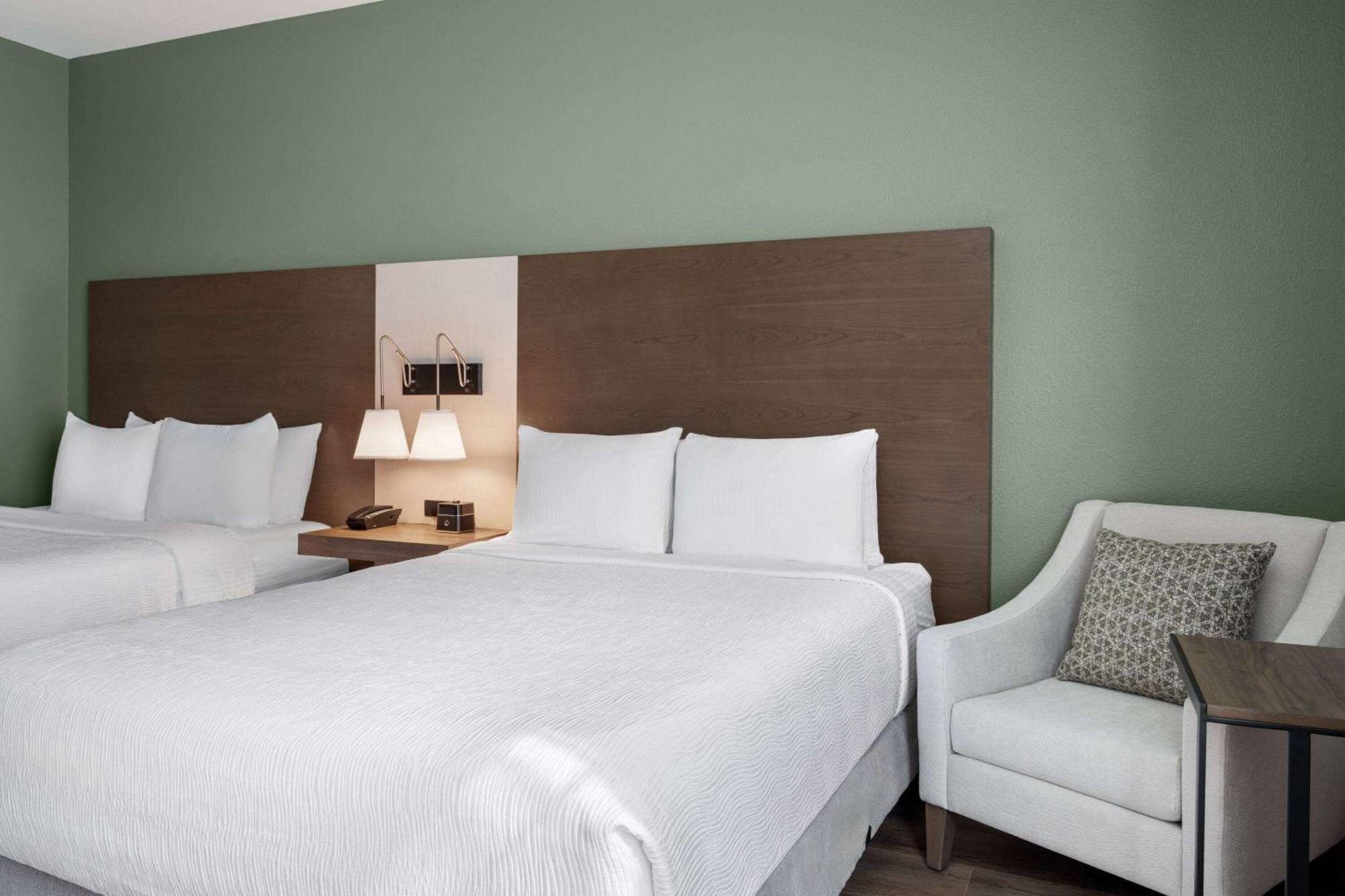 La Quinta Inn And Suites By Wyndham 林肯 外观 照片