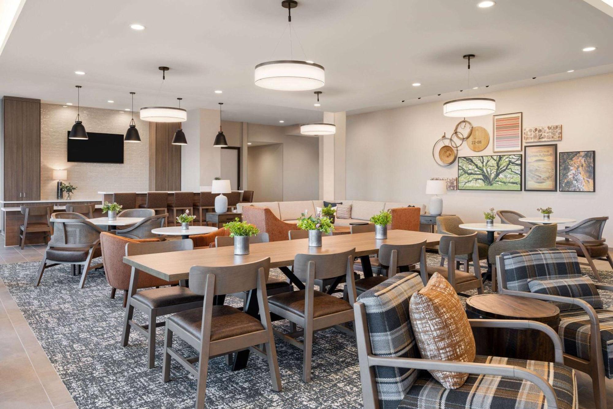 La Quinta Inn And Suites By Wyndham 林肯 外观 照片